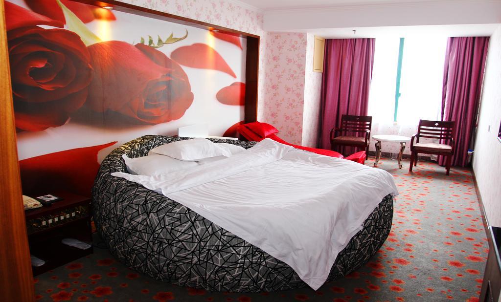 Wanyue Shijia Hotel Suzhou  Room photo